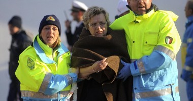Vezi imagini INEDITE cu naufragiul navei Costa Concordia - 11