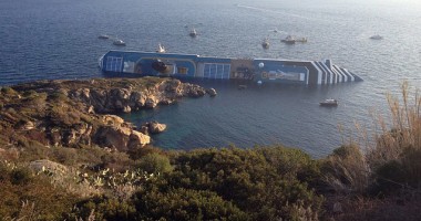 Croazieră de coșmar: Trei morți și 40 răniți în urma naufragiului unei nave italiene. 70 de români se aflau la bord / Galerie foto, video - 4