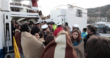 "Noul Titanic" s-a scufundat în Marea Mediterană. 70 de români se aflau la bord - 19