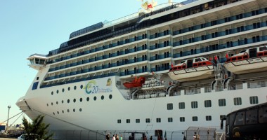 Hotelul plutitor "Costa Mediterranea" a adus peste două mii de turiști  la Constanța - 3