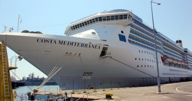 Hotelul plutitor "Costa Mediterranea" a adus peste două mii de turiști  la Constanța - 2