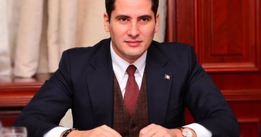 Stire din Politică-Administrație : Consilierul local Costin Răsăuţeanu: "Persoanele cu dizabilități au dreptul la o viață mai bună"