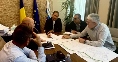 Stire din Politică-Administrație : Cartierul Faleză Nord – Delfinariu se pregătește de șantier. Autoritățile coordonează lucrările cu operatorii de utilități