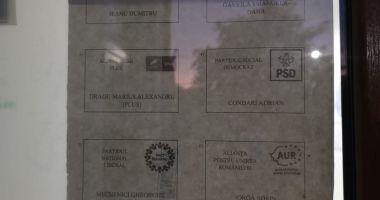 Stire din Politică-Administrație : UP DATE/ INCREDIBIL !!! Procesul electoral de la Costinești a fost reluat cu buletinele de vot greşite