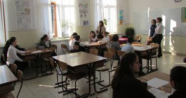 Mihai Eminescu, sărbătorit de elevii din Costinești - 3
