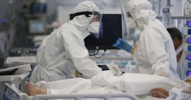 Patru pacienți COVID-19 români, transferați la ATI în Italia