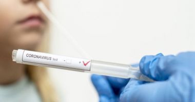Aproape 5.700 de cazuri noi de COVID-19. Crește numărul pacienților internați la ATI