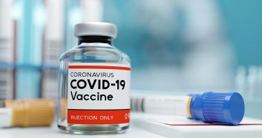 Moderna vrea să crească cu 50% capacitatea flacoanelor sale de vaccin împotriva COVID-19