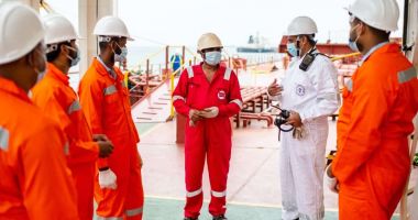 Stire din Economie : Covid-19 a ajuns pe mare