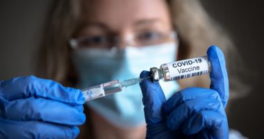 Stire din Actualitate : Peste 60.000 de oameni s-au vaccinat anti-Covid în ultimele 24 de ore