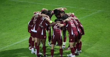 Stire din Sport : RAPID, în negocieri pentru un NOU PATRON