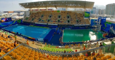 JO 2016 / Apa din bazinul pentru sărituri de la Rio a devenit verde, din cauza algelor