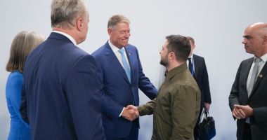 Stire din Politică-Administrație : Volodimir Zelenski a ajuns în România