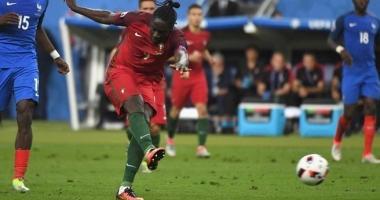 Galerie foto. Cristiano Ronaldo dedică trofeul tuturor portughezilor - 4