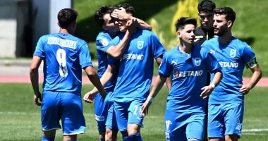 Stire din Sport : FCU Craiova îşi continuă antrenamentele, chiar dacă a fost exclusă din toate competiţiile