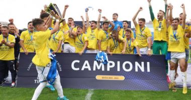 Stire din Sport : Universitatea Craiova a câştigat Liga de Tineret şi va juca în Youth League
