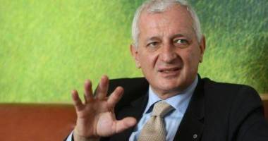 Stire din Politică-Administrație : Gyorgy Frunda: "Cred că majoritatea maghiarilor nu vor merge la vot în turul II"