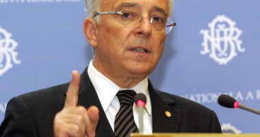 Stire din Economie : Creditarea crește moderat