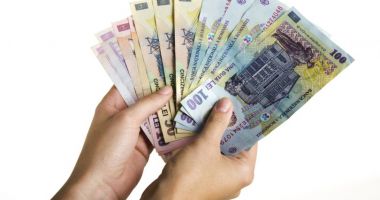 Stire din Economie : LOVITURA ZILEI PENTRU ROMÂNII CU CREDITE ÎN LEI