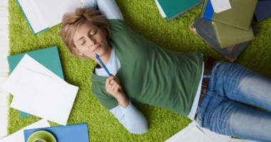 Stire din Sănătate : Prea multe informații "uzează" creierul?