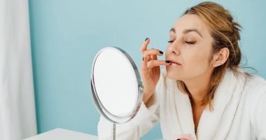 Stire din Sănătate : Cremele antirid au rolul de a reda pielii tonusul și fermitatea