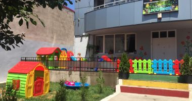 Stire din Social : Creşă şi fermă de produse bio pentru meniul copiilor, în cartierul Palazu Mare