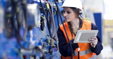 Cresc comenzile din industrie