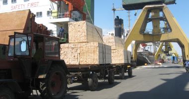Stire din Economie : Creștere spectaculoasă  a traficului de mărfuri în porturile Constanța, Midia și Mangalia