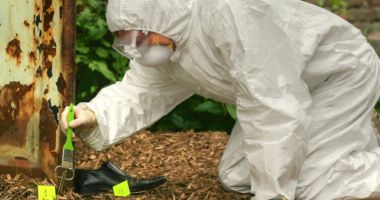 Stire din Eveniment : Un bărbat și-a înjunghiat iubita cu foarfeca într-un camping din Eforie Nord