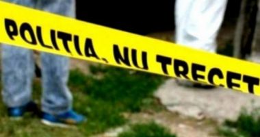 Stire din Eveniment : Crimă pasională în Botoșani. O femeie a fost înjunghiată, chiar de ziua ei, de iubitul său, dascăl la biserică