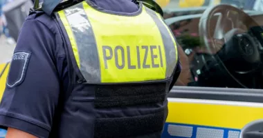 O româncă de 40 de ani a fost ucisă cu sânge rece. Partenerul ei a ajuns în stare gravă la spital