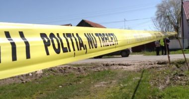 Stire din Eveniment : Crimă șocantă! Un tânăr beat și-ar fi ucis bunicul vitreg și i-ar fi dat foc în propria gospodărie
