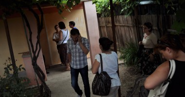 Stire din Eveniment : CRIMA DIN VIILE NOI: "I-am spus să îl părăsească pentru că va sfârși omorâtă!" (GALERIE FOTO)