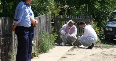 Stire din Eveniment : CRIMĂ odioasă în Constanța! 17 ani de închisoare pentru o femeie care și-a aruncat copilul în hazna