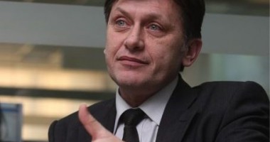 Stire din Politică-Administrație : Crin Antonescu vine la Constanța