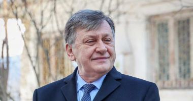 Stire din Politică-Administrație : Candidatura lui Crin Antonescu, validată de Biroul Electoral Central