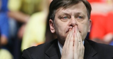Stire din Politică-Administrație : Antonescu, reales președinte al PNL