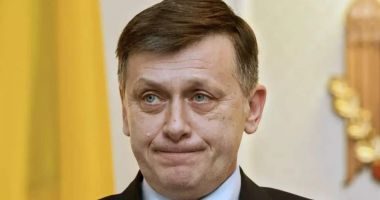 Stire din Politică-Administrație : Crin Antonescu susținut de PSD, PNL, UDMR şi grupul minorităţilor pentru a intra în cursa prezidențială