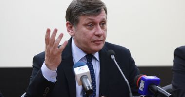Stire din Politică-Administrație : Se întoarce Crin Antonescu în politică? "Mulți colegi au cerut revenirea mea"