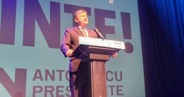 Stire din Politică-Administrație : Crin Antonescu, la Constanța: România poate deveni un jucător energetic semnificativ în UE numai cu ce se află în județ