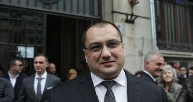 Stire din Politică-Administrație : Cristian Terheș, autorul sesizării la CCR: " Am fost acuzat că vreau să-l elimin pe domnul Georgescu. Total fals"