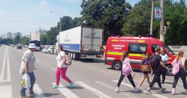 Stire din Politică-Administrație : Consilierul local USR-PLUS Cristiana Popescu semnalează problemele pietonilor din Constanţa