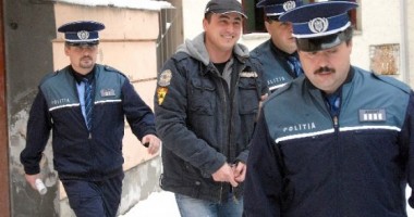 Stire din Eveniment : Începe procesul în care Cristian Cioacă este acuzat de uciderea Elodiei