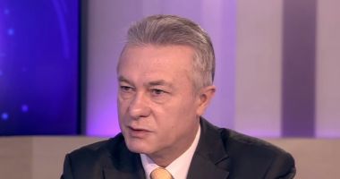 Stire din Politică-Administrație : Posturi noi pentru foștii consilieri de la Cotroceni. Cristian Diaconescu ar putea fi trimis amabasador în Turcia