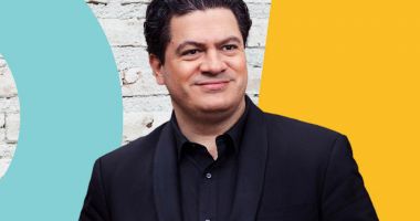 Stire din Cultură-Educație : Dirijorul Cristian Măcelaru va conduce Orchestra Naţională a Franţei la Jocurile Olimpice de la Paris