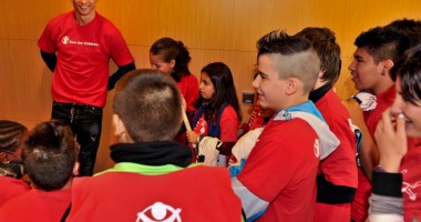 Stire din Sport : Cristiano Ronaldo, noul ambasador al organizației Salvați copiii