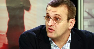 Stire din Politică-Administrație : Cristian Preda a fost suspendat pentru șase luni din PDL