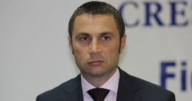 Stire din Politică-Administrație : Primarul din Mangalia cere acordul consilierilor pentru a contracta un împrumut
