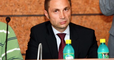 Stire din Politică-Administrație : Primarul Mangaliei cere soluții legislative pentru rezolvarea problemei hotelurilor abandonate