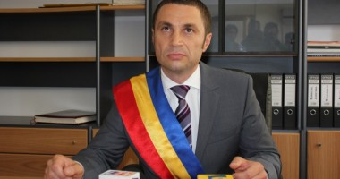 Stire din Politică-Administrație : Cristian Radu, interesat de problemele persoanelor cu autism